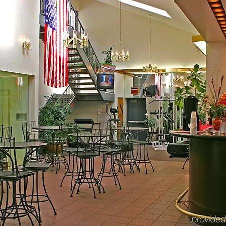 Zoders Inn And Suites 